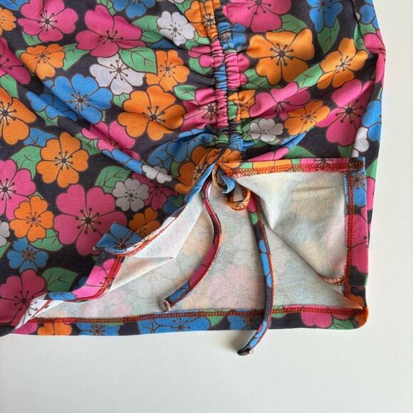 Nasty Gal NWT Tropical Hawaiian Floral Ruched Bodycon Mini Skirt Size 8 - Picture 6 of 8